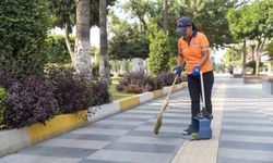 Mersin Büyükşehir Belediyesi temizlik işçisiydi solist oldu!