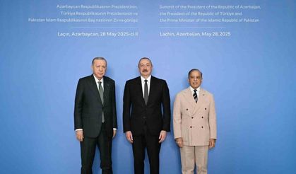 Cumhurbaşkanı Erdoğan, Aliyev ve Şerif ile aile fotoğrafı çektirdi
