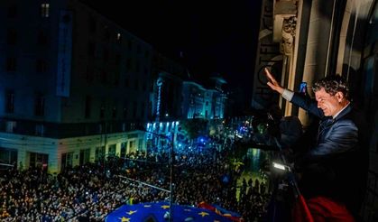 Romanya’da cumhurbaşkanlığı seçimini AB ve NATO yanlısı aday Nicusor Dan kazandı