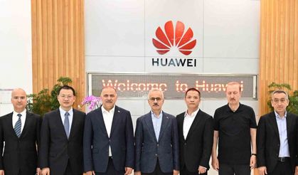 Ulaştırma ve Altyapı Bakanı Uraloğlu, Çin’de teknoloji devleriyle bir araya geldi