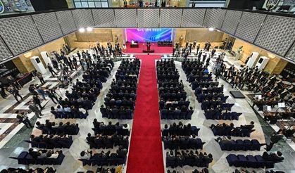 Çiçeği burnunda Güney Kore Devlet Başkanı ilk konuşmasında birlik mesajı verdi