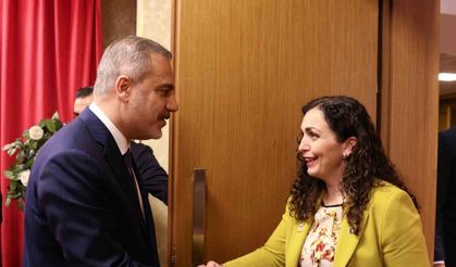 Dışişleri Bakanı Fidan, Kosova Cumhurbaşkanı Osmani-Sadriu ile görüştü