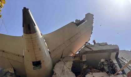 Hindistan: "Düşen uçakta kurtulan yok gibi görünüyor"