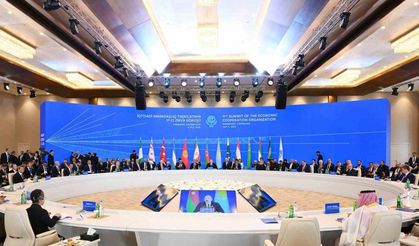 İran Cumhurbaşkanı Pezeşkiyan: "İran Silahlı Kuvvetleri, savaşın bölgeye yayılmasına engel oldu"