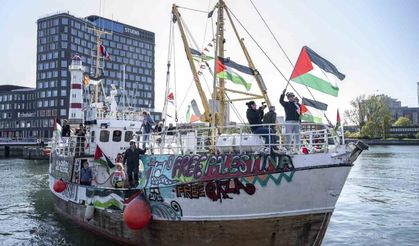 İsrail, Hanzala gemisinde gözaltına aldığı son 2 aktivisti de serbest bıraktı