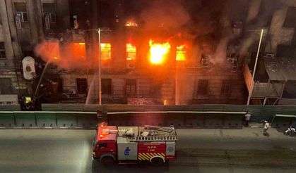 Kahire’de telekomünikasyon şirketi binasında yangın: 4 ölü, 22 yaralı