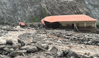 Pakistan’da etkili olan muson yağmurlarında can kaybı 242’ye yükseldi