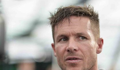 Uzayın sınırından atlayan rekortmen sporcu Baumgartner, motorlu yamaç paraşütü kazasında hayatını kaybetti