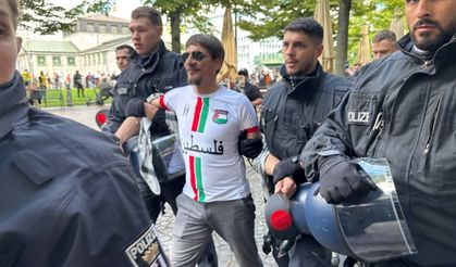 Almanya’da "Filistin ile dayanışma" gösterileri sürüyor