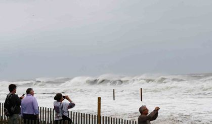 Erin Kasırgası ABD’nin doğu kıyılarını vurmaya başladı