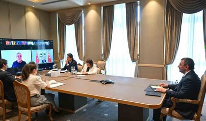 Gönüllüler Koalisyonu üyeleri, Beyaz Saray’daki Ukrayna görüşmesinin ardından video konferans düzenledi