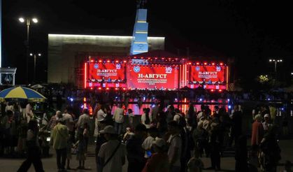 Kırgızistan’da Bağımsızlık Günü kutlaması