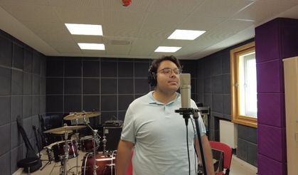 Öğrenciler üniversitesini yazdıkları marşla tanıttı