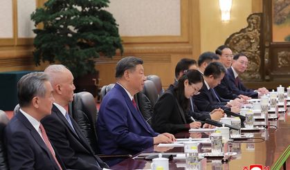 Çin Devlet Başkanı Jinping, Kuzey Kore lideri Kim Jong-Un ile görüştü