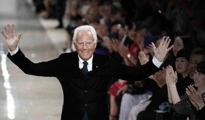 Efsanevi İtalyan moda tasarımcısı Giorgio Armani hayatını kaybetti