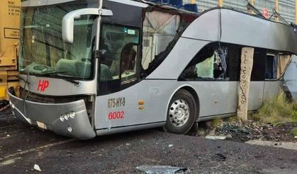 Meksika’da tren yolcu otobüsüne çarptı:  8 ölü, 45 yaralı