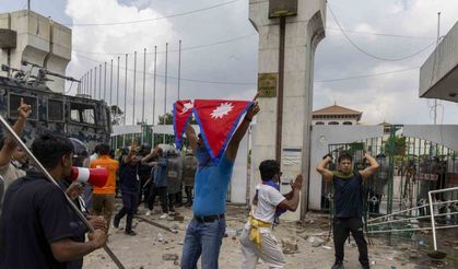 Nepal’de sosyal medya protestosunda 13 ölü