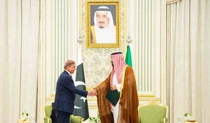 Pakistan Başbakanı Şerif, Suudi Arabistan’da