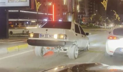 Arabasıyla herkesi şaşırtan o sürücüyü, polis de cezasıyla şaşırttı: 19 bin lira ceza kesildi