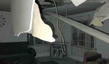 Depremde Gördes’te bir evin tavanı çöktü