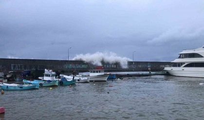 Faroz Limanı’nı dev dalgalardan korumak için 21 tonluk beton blokların dökümü sürüyor