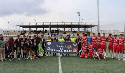 Futbol maçında "Kadına El Kalkamaz" farkındalığı