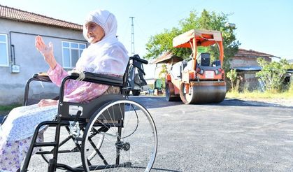Gülistan Teyze’nin duaları Yeşilyurt Belediyesi’ne
