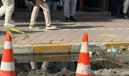 Iğdır’da su patlağı bir aydır boşa akıyor: Vatandaş tepkili