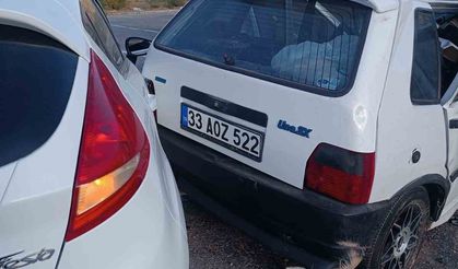 İki otomobil çarpıştı: 5 yaralı