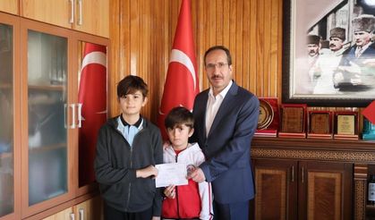 Kardeşlerden anlamlı ve duygu yüklü bağış