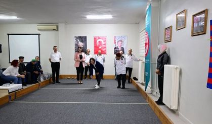 Kırklareli’nde huzurevi sakinleri ile protokol üyeleri arasında bocce müsabakası