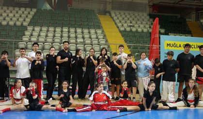 Marmaris’e 11 birincilik madalyası birden geldi