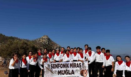 Marmaris’e eğitimde beş ödül birden aldı