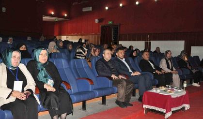 Sorgun’da "Dünya Ahiret Mutluluğu Aile" konulu konferans düzenlendi