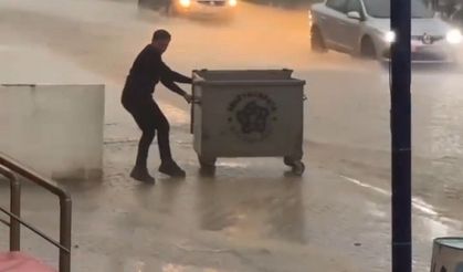 Tekirdağ’da köprü altları göle döndü, araçlar suya gömüldü