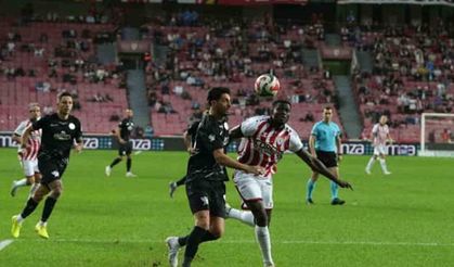 Trendyol Süper Lig: Samsunspor: 1 - Çaykur Rizespor: 0 (Maç devam ediyor)