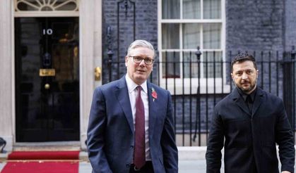 Zelenskiy: "Tüm Rus petrol şirketlerinin dünya pazarına erişimi kesilmeli"