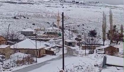 Mersin'in yüksek kesimlerinde kar yağışı etkili oldu