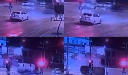 Mersin'deki ambulans kazası güvenlik kamerasına yansıdı