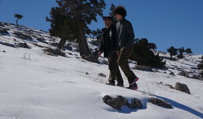 Toroslar 'da obruklar karla doldu