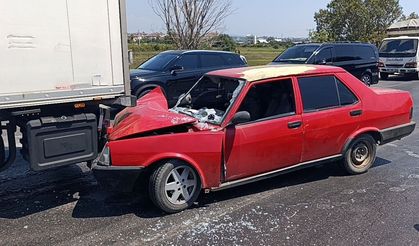 Tofaş Tıra Arkadan Ok Gibi Saplandı!