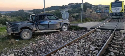 Tren pikaba çarptı