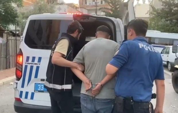 Mersin'de uyuşturucu kullanıcılarına şafak operasyonu: 42 gözaltı