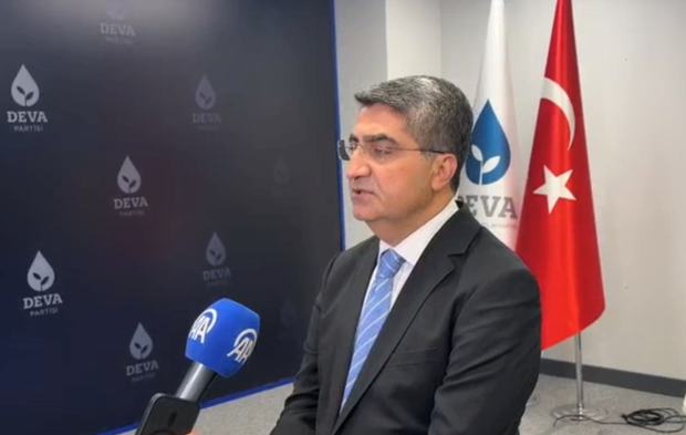 Ekmen'den 15 Temmuz'da reform çağrısı