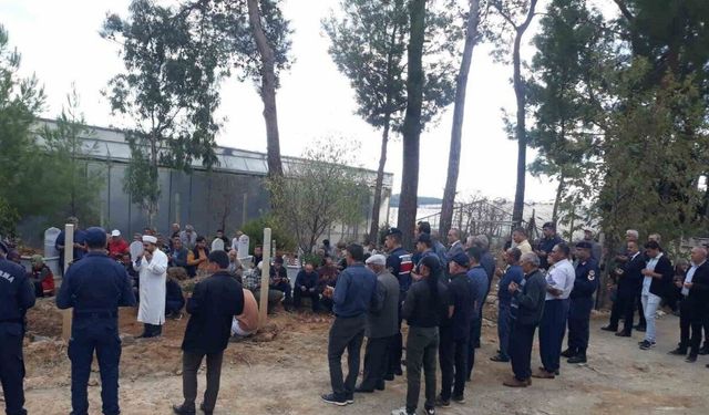 Şehit babası son yolculuğuna uğurlandı
