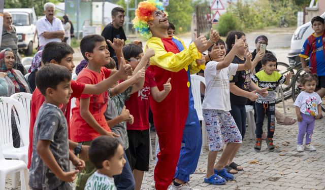 Merkeze Uzak Köylere Eğlence Taşıyan Mersin Büyükşehir Belediyesi