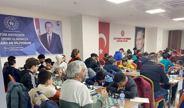 Elazığ’da satranç turnuvası sona erdi