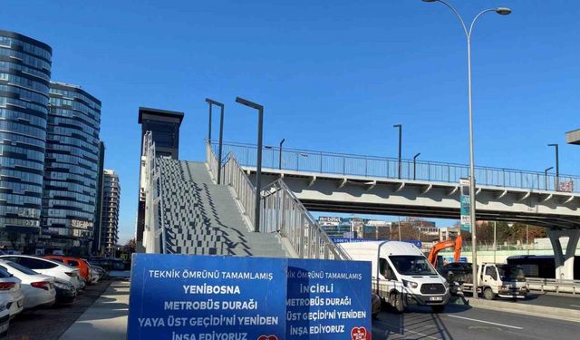 Metrobüste Topkapı - Küçükçekmece arası 16 ayda açılmıştı, Yenibosna istasyonu 6 ayda yapılamadı