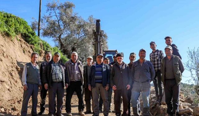 Efeler Belediyesi Gölcük Mahallesi sakinlerinin yol sorununu çözüme kavuşturdu