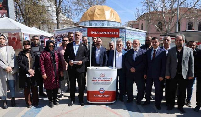 Elazığ’da ’Anayasa Değişsin, Aile Korunsun’ kampanyası